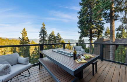 Lake View, Firepit, Game Room Remodeled Lake Tahoe Luxury Cabin by Avantstay - Foto 74