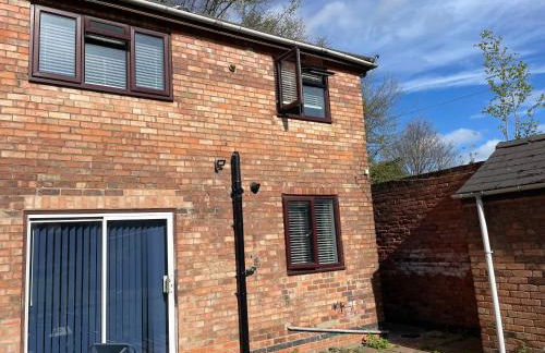 Award-Winning Four Bedrooms House, Parking, WiFi By Derby Short Term Rental Short Lets & Serviced Accommodation Derby - Foto 36