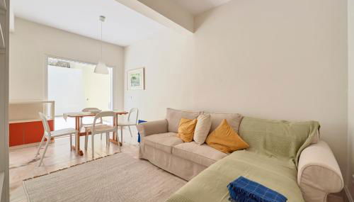 Apartment with patio, 5 minutes to railway station - Foto 1