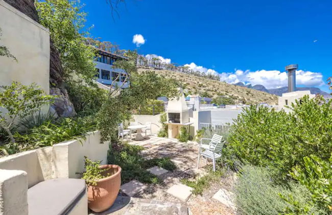 Perfect Getaway in Clifton - Photo 24