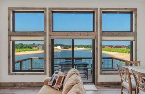 New Listing Lakeside Beach Sleeps 15+ Pet friendly - Foto 2