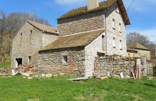 Gîte au calme pleine nature près d'un ruisseau - Foto 3