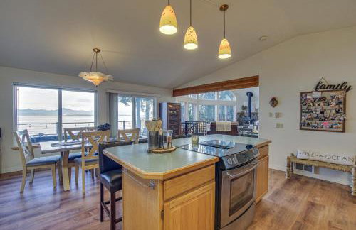 Hat Island Home with Stunning View and Wraparound Deck - Photo 15