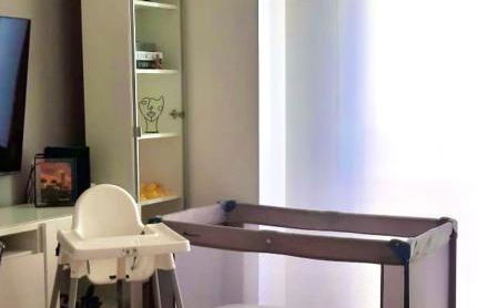 Maravilloso apartamento céntrico de 70m2, jardín propio 40m2 con piscina para niños y parking opcional - Foto 13