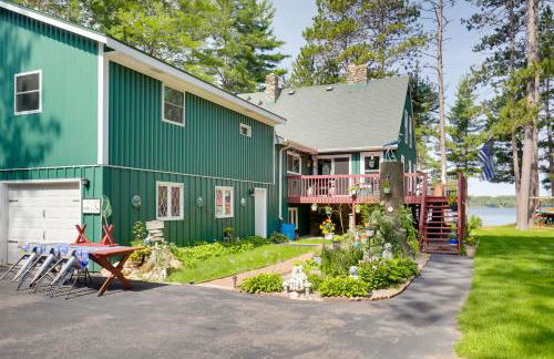 Dock and Views Lakefront Family Home in Conover! - Foto 35