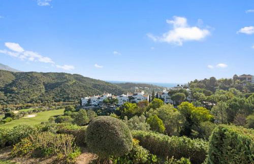 3 Bedroom Apartment with Mountain Views - La Quinta, Benahavís - Photo 23