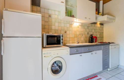 Serene Holiday Home in Les Salelles With Swimming Pool - Foto 23