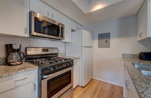 Charming and Cozy Townhome Near Disney - Foto 28