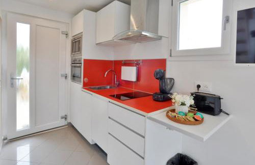 Ebène studio Centre ville Climatisation Terrasse Disneyland 4 personnes et 1 bébé - Foto 6