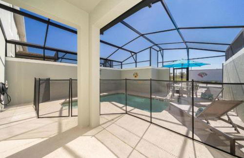 Stunning Retreat Townhouse 4 Beds and 10 Mins to Disney With Pool - Foto 18