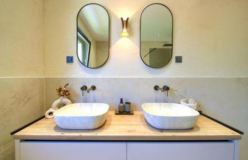 Villa Viverum with heated salt water pool - Photo 38