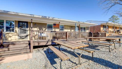 Pet-Friendly Cabin with Designated Boat Slip! - Foto 2