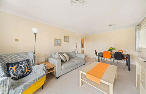 Long Stay 2BR Garden View Flat WiFi Parking Dishwasher Walk to Bromley High St & Station - Foto 5