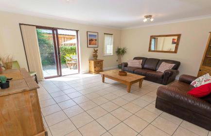 Oysters Sleeps 6 Modern Villa & Dog Friendly - Foto 5