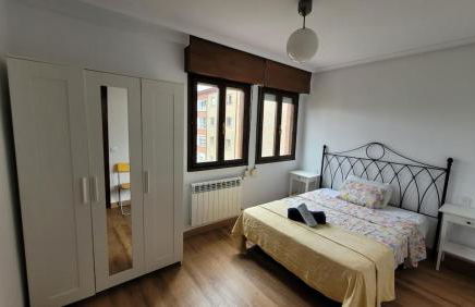 Apartamento con cocina abierta y vistas verdes - Foto 2