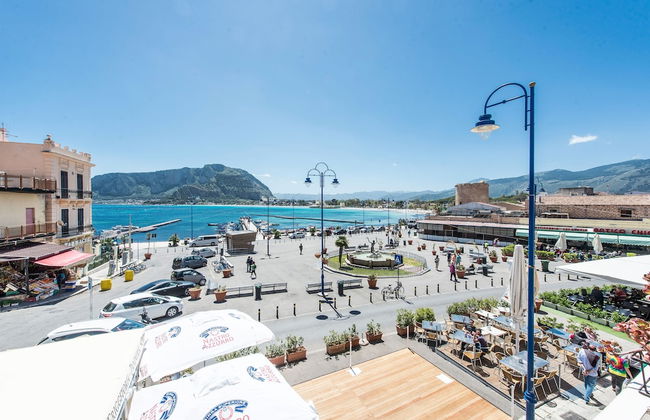 Casetta vista mare in piazza a Mondello - Foto 16