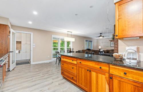 Vanishing Run Retreat with Pool - Foto 16