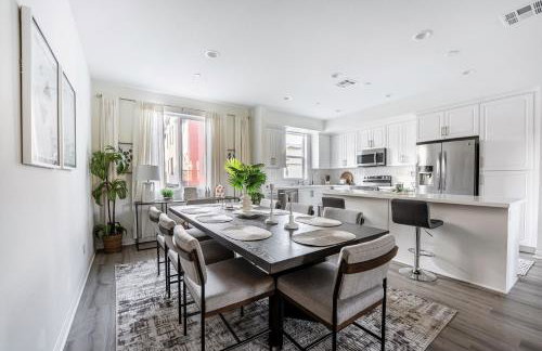 Brand New Stunning 4BR Townhome - Foto 2