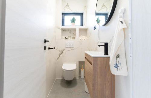 Strelitzia apartment Split with jacuzzi - Photo 20