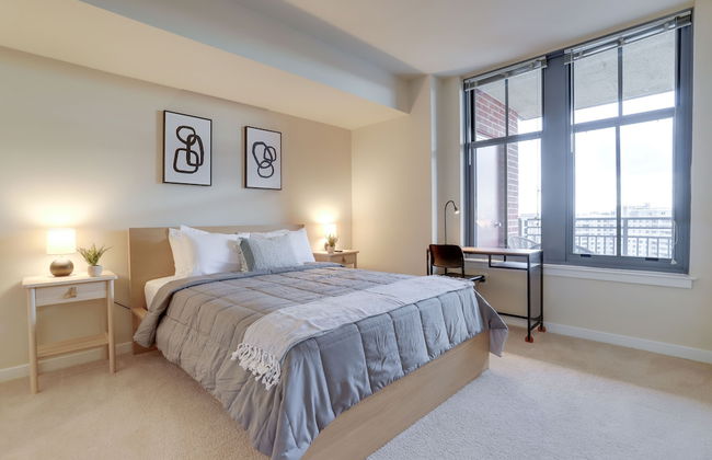 Fantastic 2BR Condo at Pentagon City - Photo 10