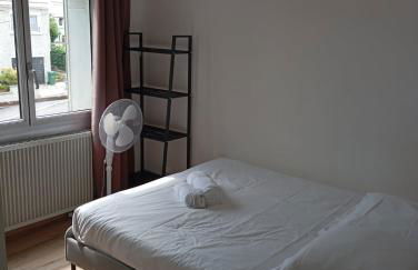 Appartement calme 3 chambres avec lit double Wifi - Parking facile - Foto 11