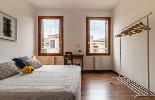 Venezia Spirito Santo Canal View - Photo 5