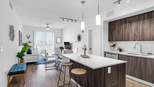 Amazing 2 Bedroom Unit In Doral Miami With Free Parking - Foto 1