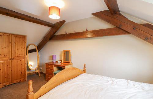 Llys-y-Wennol - Foto 13
