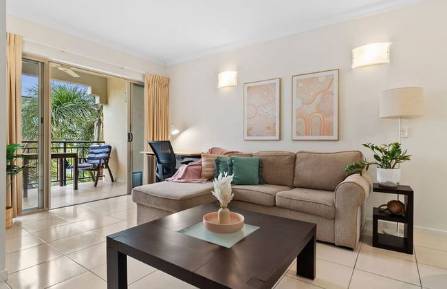 Poolside Paradise Cairns - 9 Pools BBQ Gym - Foto 7