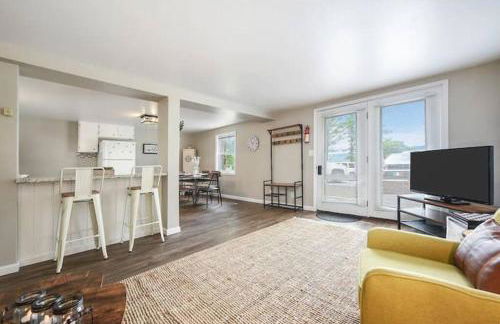 The Bumble Bee Hive 7-Bedroom House w/ Hot Tub - Foto 3