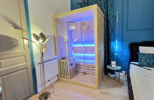 Suite bien être - jacuzzi et sauna / love room - Foto 37