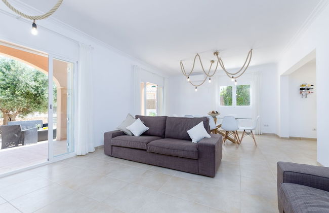 Dones D Aigua 11 in Urbanitzaci s Estanyol - Photo 18