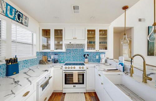 Happy in Margaritaville - Photo 20