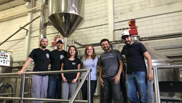 Group photo during the beer tour in Curitiba