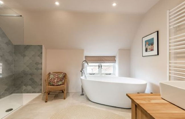 Host Stay White End - Photo 4