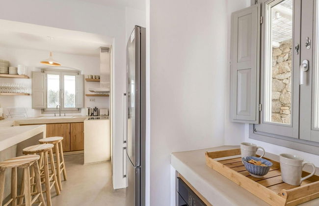 Stunning Villa With Modern Decor - Foto 12