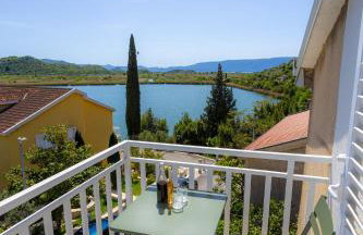 Apartment Skalin - Modern Comfort with a Local Touch - Foto 29