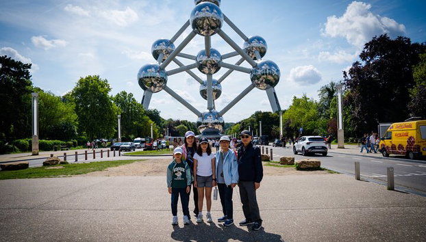Brussels City Atomium Private Tour with Transfer and Tasting - Photo 4