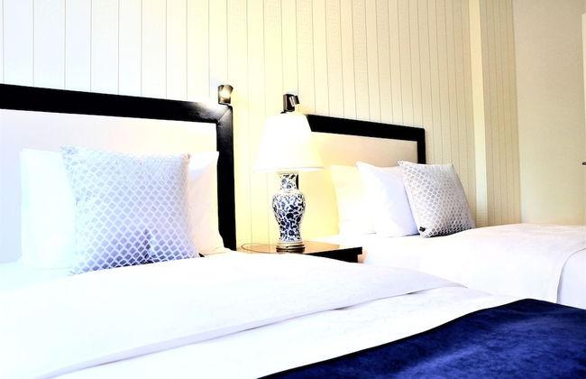 MONDRIAN Luxury Suites & Apartments Old Town Market Square - Photo 12