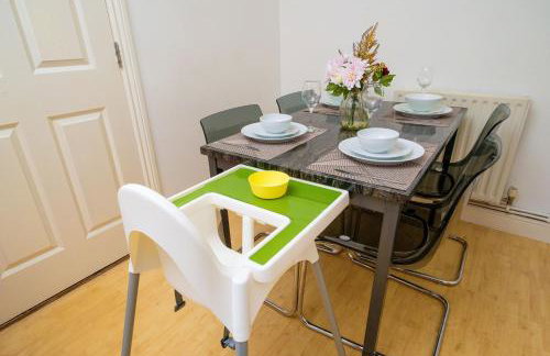 Duplex 2-Bed House with free Parking Near Greenwich O2 and city centre - Foto 35