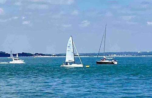 Perfect Retreat in Luxury & Historical Manor House - Photo 16