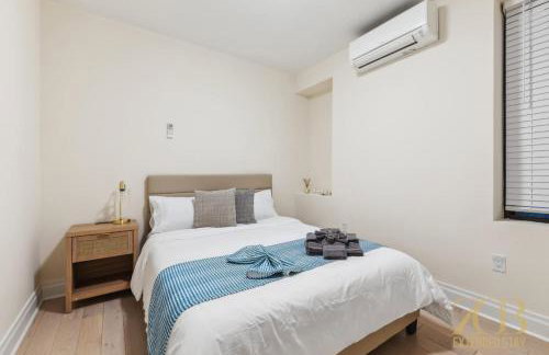 Chic 3BR 2BA West Village Apt with Private Oasis - Foto 7