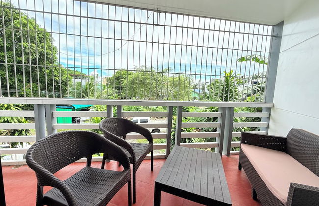 BADLADZ Staycation Condos - Foto 33