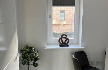 Outstanding 4-Bedroom Town House By Valore Property Services - Foto 3