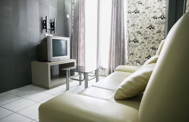 Homey 1BR @ Mutiara Bekasi Apartment - Photo 8