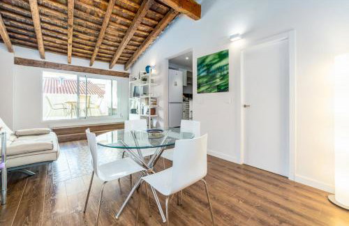 FLORIT FLATS - CENTER 2BR 2BA ATTIC TERRACE VIEW WIFi AC - Photo 6