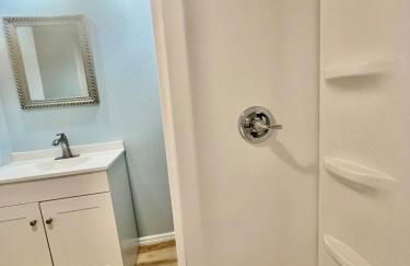 Cozy House - 2beds & 1 bath - Photo 20