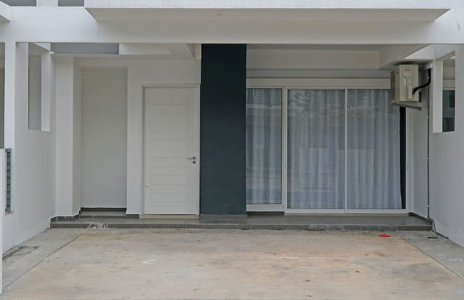 CVR Homestay Melaka - Photo 1