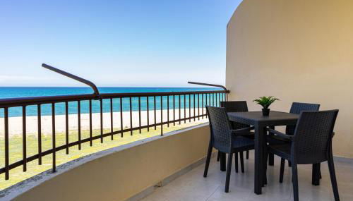 spazioso bicamere fronte mare - Foto 2