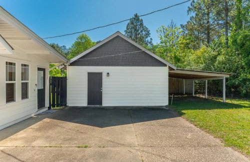 Private Pool and 3BR Family Fun Home with Gazebo - Foto 9